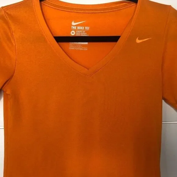 Nike Tee Workout Short Sleeve Shirt - Picture 4 of 6